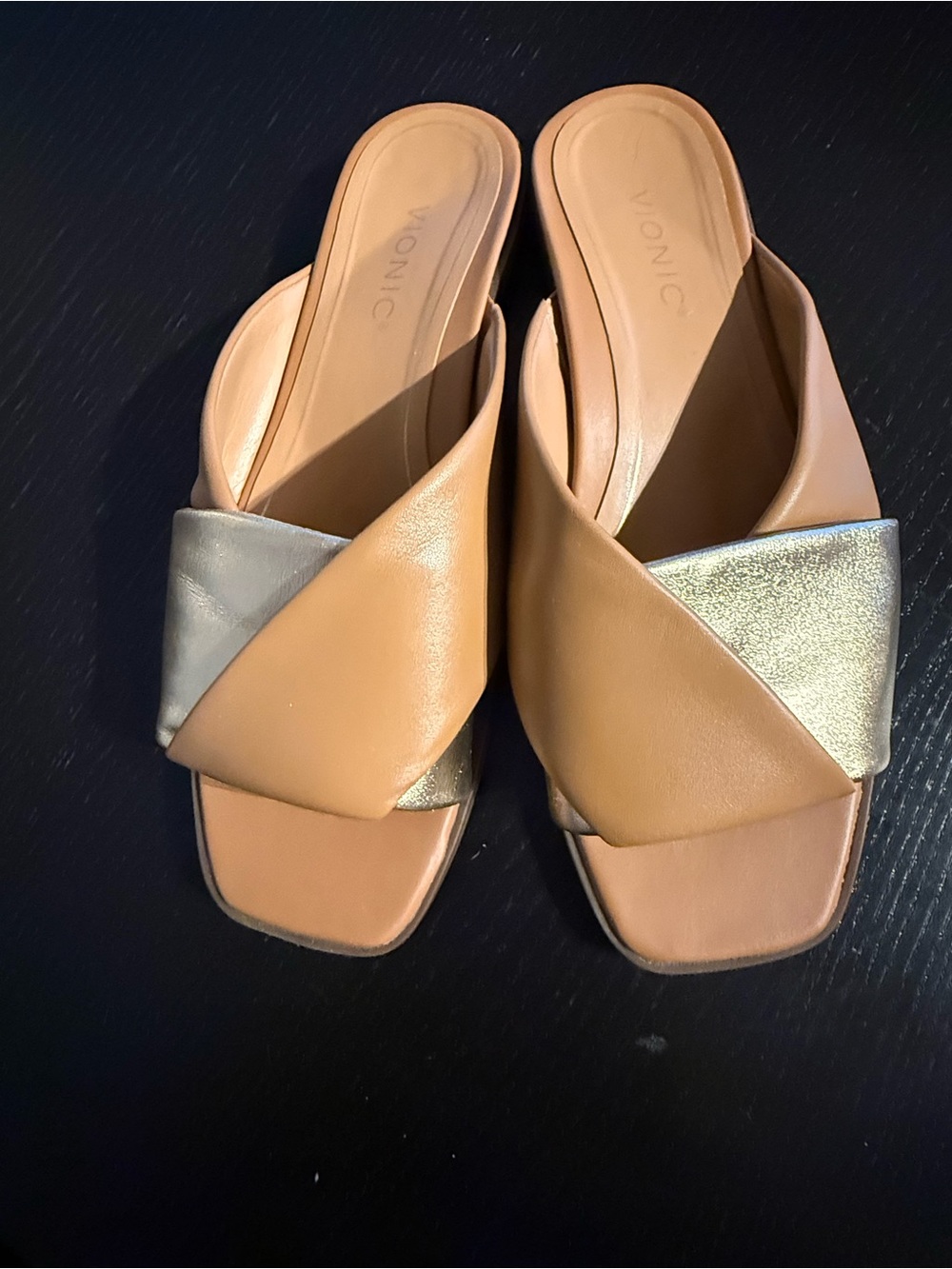 Vionic Women’s Tan and Gold Crossover Slide Mules